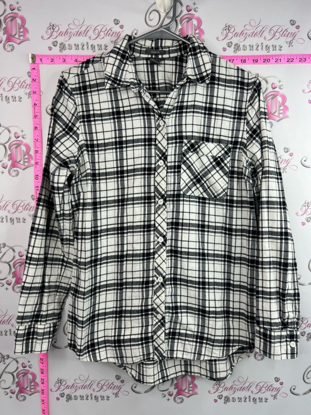 Eddie Bauer shirt long sleeves Black and White Plaid Button-Down classic fit